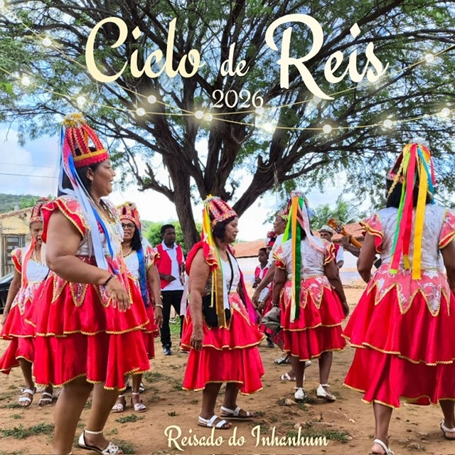 Celebrações do Reisado no Sertão do São Francisco: Uma Tradição Cultural Viva Celebrações do Reisado no Sertão do São Francisco: Uma Tradição Cultural Viva