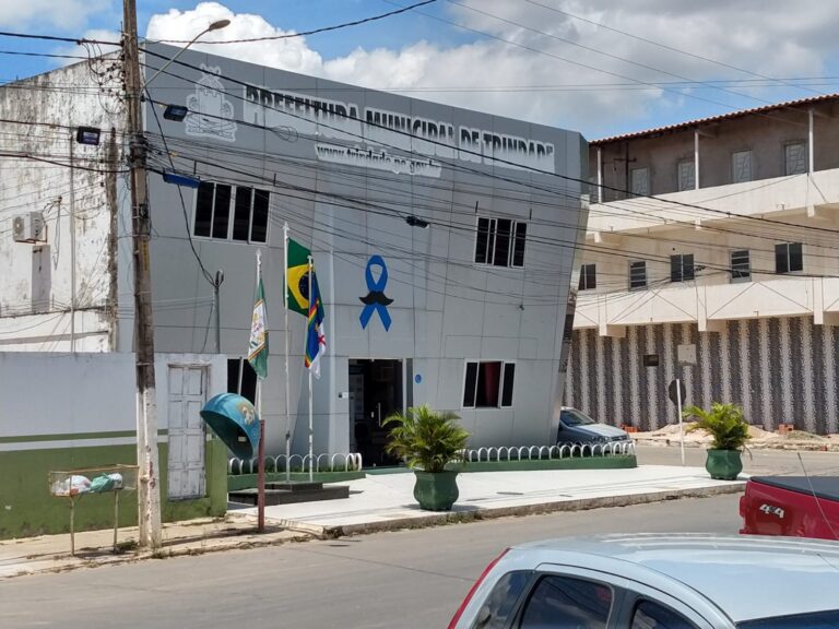 Prefeitura de Trindade: Seleção para 234 Vagas Temporárias na Educação até Terça-feira Prefeitura de Trindade: Seleção para 234 Vagas Temporárias na Educação até Terça-feira