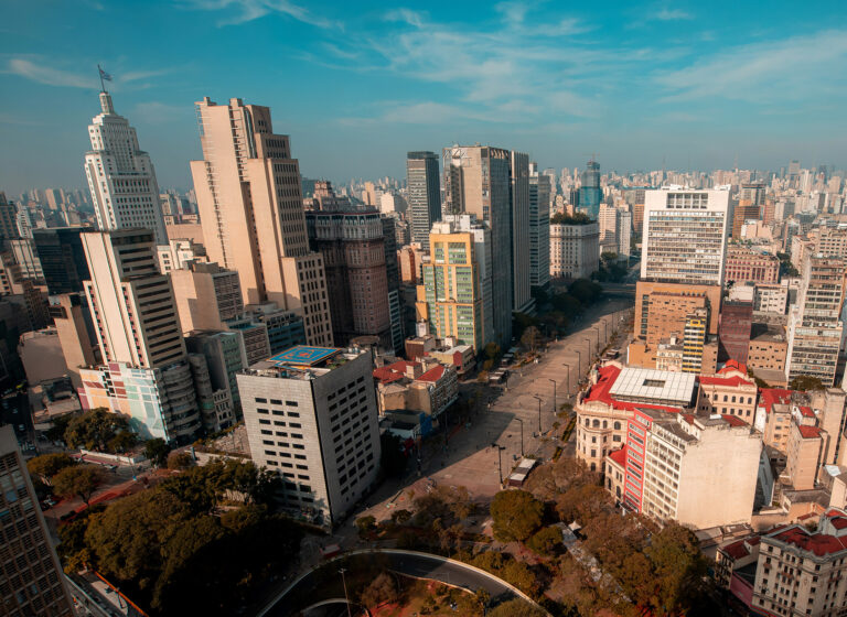 São Paulo Comemora 472 Anos com Cultura e Música em Grande Estilo São Paulo Comemora 472 Anos com Cultura e Música em Grande Estilo