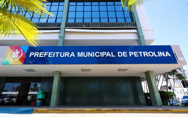 Concurso da Educação em Petrolina: 28,7 Mil Candidatos Disputam 1.194 Vagas Concurso da Educação em Petrolina: 28,7 Mil Candidatos Disputam 1.194 Vagas