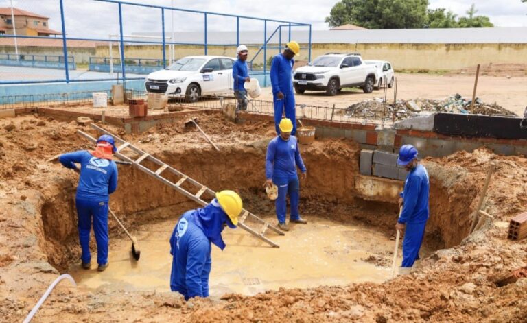 Petrolina (PE) Avança em Obras e Promove Desenvolvimento Urbano Petrolina (PE) Avança em Obras e Promove Desenvolvimento Urbano