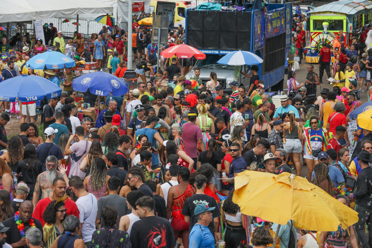 Ressaca de Carnaval e Cultura Gratuita Agitam o Fim de Semana no DF Ressaca de Carnaval e Cultura Gratuita Agitam o Fim de Semana no DF