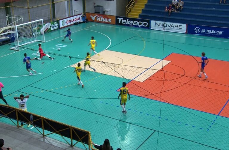 Copa TV Grande Rio de Futsal: Gols Perdidos e Emoção nas Quadras Copa TV Grande Rio de Futsal: Gols Perdidos e Emoção nas Quadras