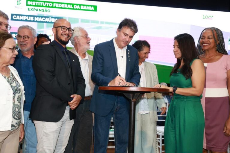 MEC Anuncia Investimentos de R$ 31,8 Milhões para o Campus Macaúbas do Ifba MEC Anuncia Investimentos de R$ 31,8 Milhões para o Campus Macaúbas do Ifba