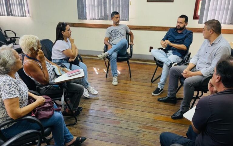 Prefeitura e Guias de Turismo: Novos Protocolos para Recepção de Excursões em Rio das Ostras Prefeitura e Guias de Turismo: Novos Protocolos para Recepção de Excursões em Rio das Ostras