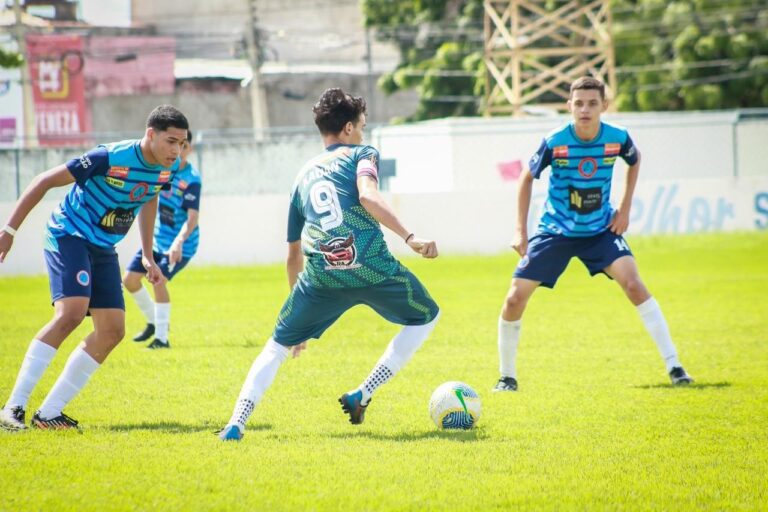 Jogos Escolares de Petrolina: Um Recorde de 270 Equipes em Ação Jogos Escolares de Petrolina: Um Recorde de 270 Equipes em Ação