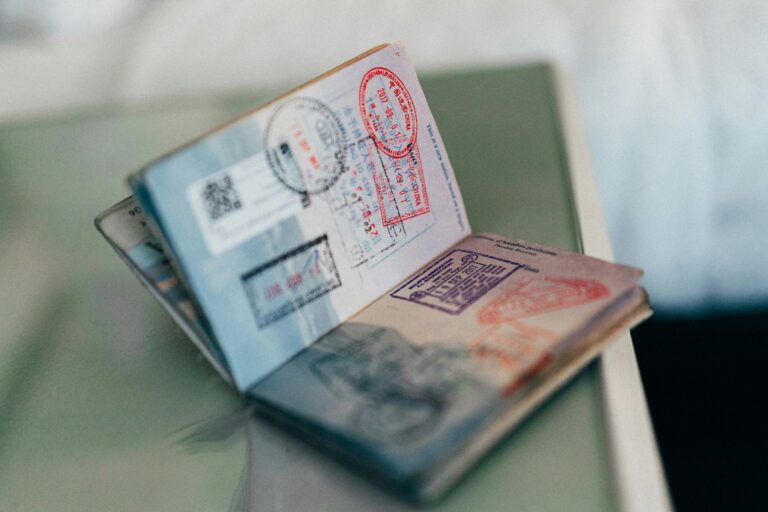 Novo Sistema de Entrada na União Europeia Gera Filas de Até 3 Horas; Entenda Como Funciona Novo Sistema de Entrada na União Europeia Gera Filas de Até 3 Horas; Entenda Como Funciona