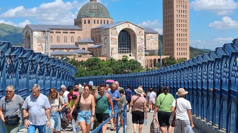 Turismo Religioso no Brasil: A Realidade que os Dados Não Mostram