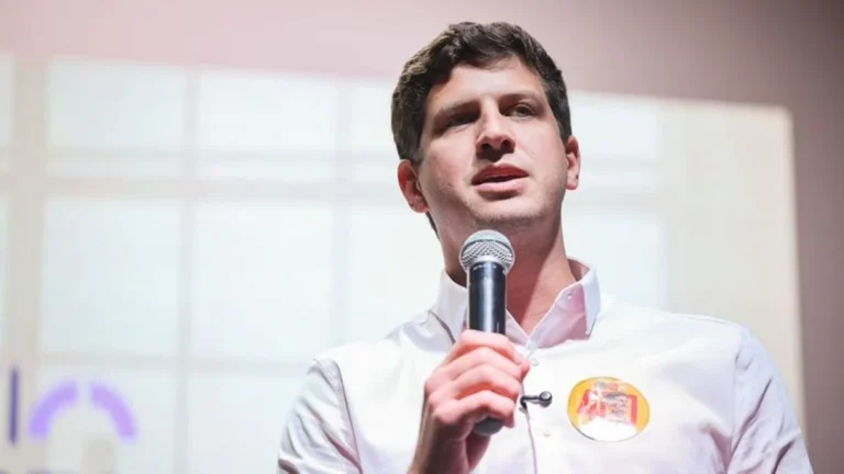 João Campos defende união entre governo e setor privado para atrair tecnologia em Pernambuco João Campos defende união entre governo e setor privado para atrair tecnologia em Pernambuco