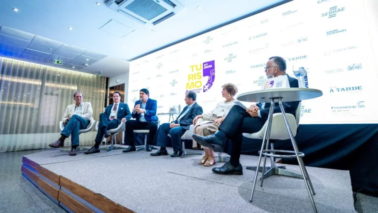 Camaçari se destaca no debate sobre turismo e economia criativa na Bahia Camaçari se destaca no debate sobre turismo e economia criativa na Bahia