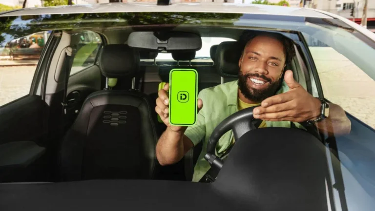 Tecnologia Avançada Protege Motoristas e Motociclistas Parceiros em Aplicativos Tecnologia Avançada Protege Motoristas e Motociclistas Parceiros em Aplicativos