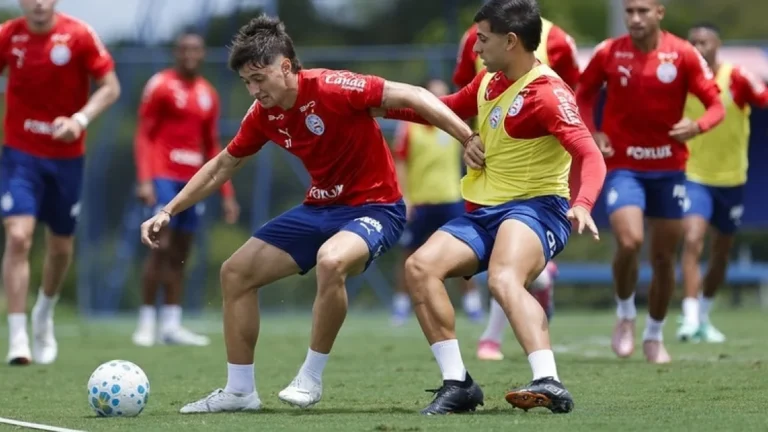 Bahia enfrenta desafio com nove estrangeiros e contratos longos em meio a redução da CBF Bahia enfrenta desafio com nove estrangeiros e contratos longos em meio a redução da CBF