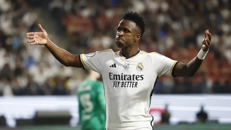 Jogadores brasileiros estão entre os 30 indicados ao Bola de Ouro de melhor do mundo
