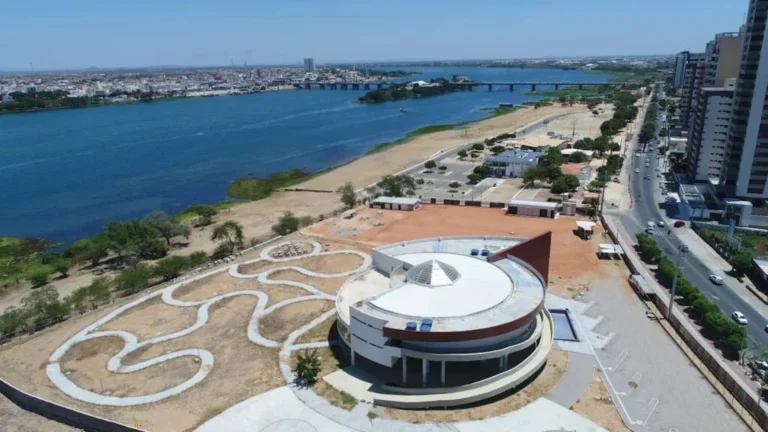 Porto Digital Investe R$ 12,9 Milhões em Petrolina para Transformar a Fruticultura com Tecnologia Porto Digital Investe R$ 12,9 Milhões em Petrolina para Transformar a Fruticultura com Tecnologia