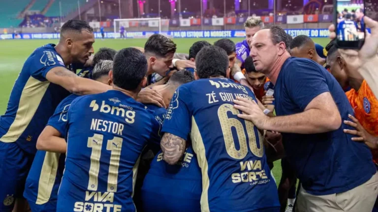 Bahia quer manter invencibilidade na Fonte Nova contra líder Flamengo Bahia quer manter invencibilidade na Fonte Nova contra líder Flamengo