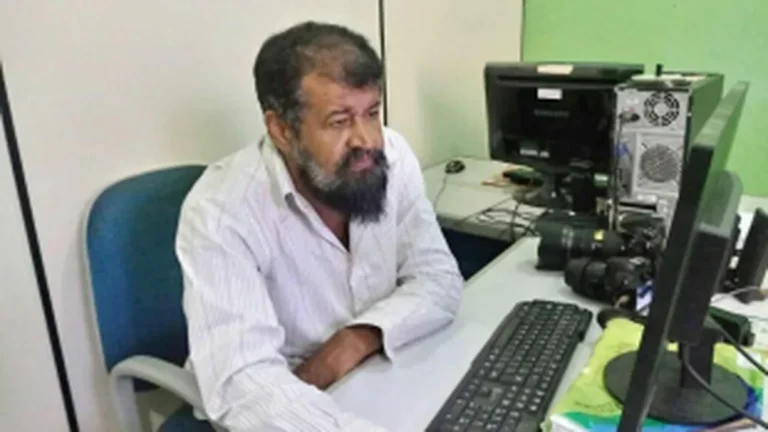 Waldyr Gomes: O Guardião das Imagens que Contam a História de Itabuna Waldyr Gomes: O Guardião das Imagens que Contam a História de Itabuna
