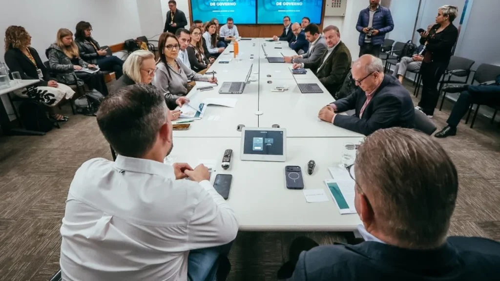 Secretaria da Saúde detalha estrutura e programas estratégicos em reunião de transição Secretaria da Saúde detalha estrutura e programas estratégicos em reunião de transição