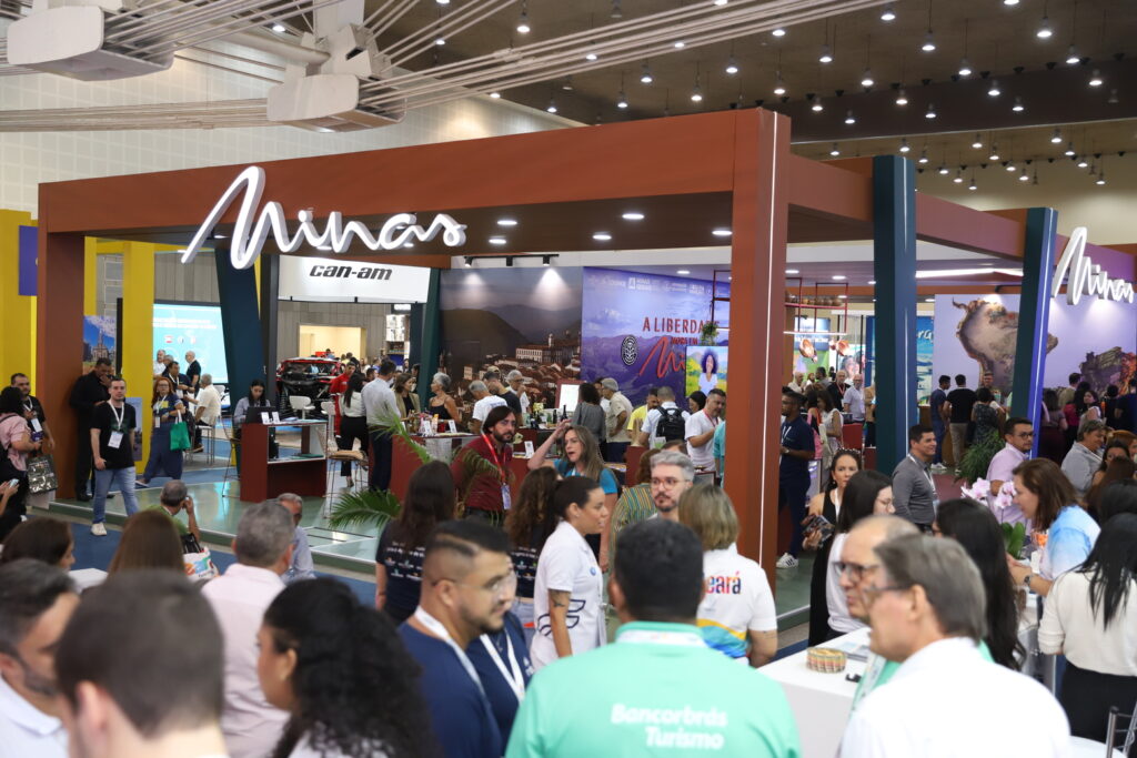 Minas Gerais Brilha na Brazil Travel Market com Suas Riquezas Culturais e Gastronômicas Imagem do artigo