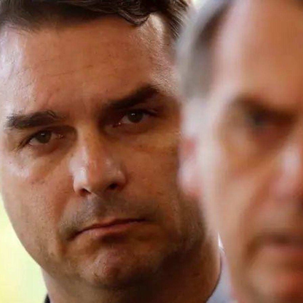 Candidatura de Flávio Bolsonaro: Quase 50% Apostam na Seriedade do Projeto Candidatura de Flávio Bolsonaro: Quase 50% Apostam na Seriedade do Projeto