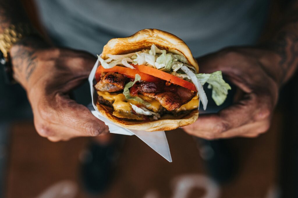 Estudo Revela Impacto da Fome no Humor e Sua Relação com a Glicose