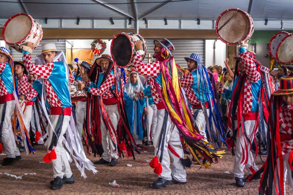 Festa da Congada e Moçambique: Cultura e Tradição Mineira em Transmissão Especial Festa da Congada e Moçambique: Cultura e Tradição Mineira em Transmissão Especial