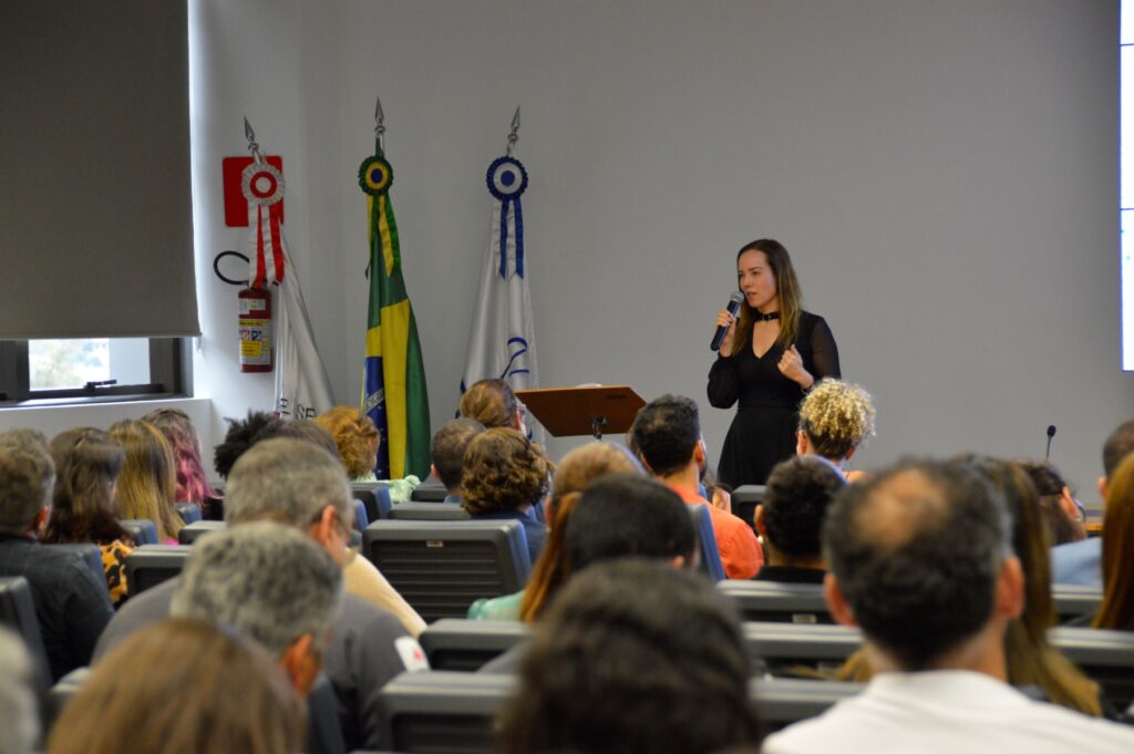 Inovação e Gestão de Pessoas: Como a Seplag-MG Está Transformando a Administração Pública Inovação e Gestão de Pessoas: Como a Seplag-MG Está Transformando a Administração Pública