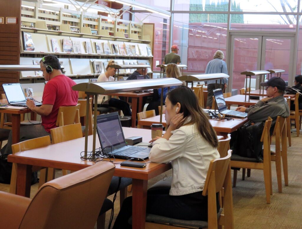 Concurso do IFNMG: Vaga para Professor com Salário de até R$ 8.058,29 Imagem do artigo