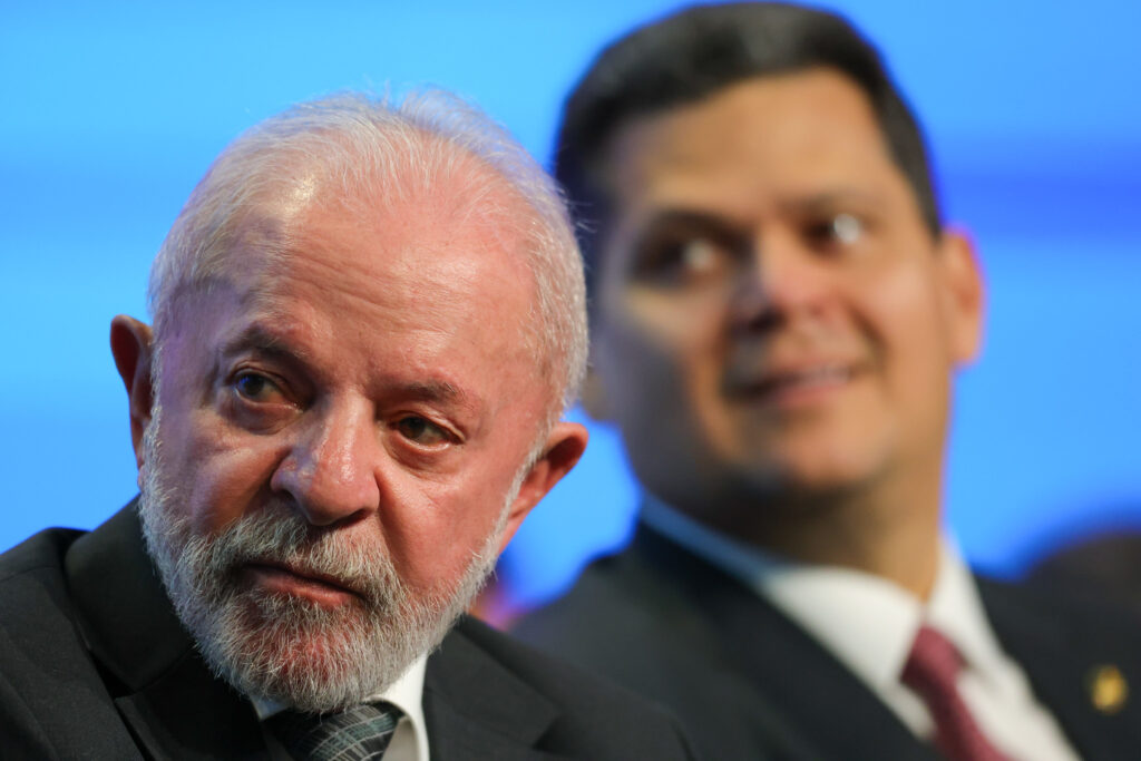 Lula Aplaina Conflitos e Entra em 2026 Sob Pressão do Congresso Lula Aplaina Conflitos e Entra em 2026 Sob Pressão do Congresso