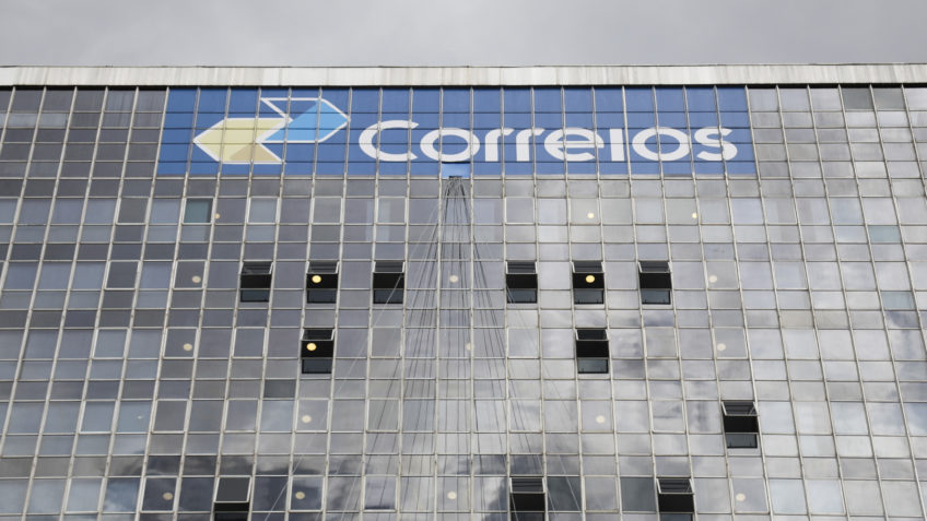 Trabalhadores dos Correios do Rio de Janeiro Rejeitam Acordo Salarial Proposto Trabalhadores dos Correios do Rio de Janeiro Rejeitam Acordo Salarial Proposto
