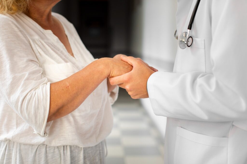 Esclerose Múltipla: Estudo Inovador Revela o Papel da Genética na Resposta a Medicamentos