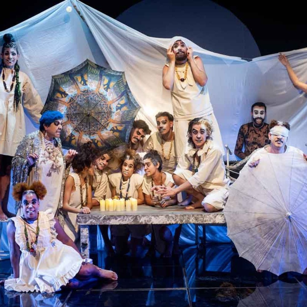 Experiência Teatral: ‘Saudade’ do Grupo Os Geraldos em Belo Horizonte Experiência Teatral: 'Saudade' do Grupo Os Geraldos em Belo Horizonte