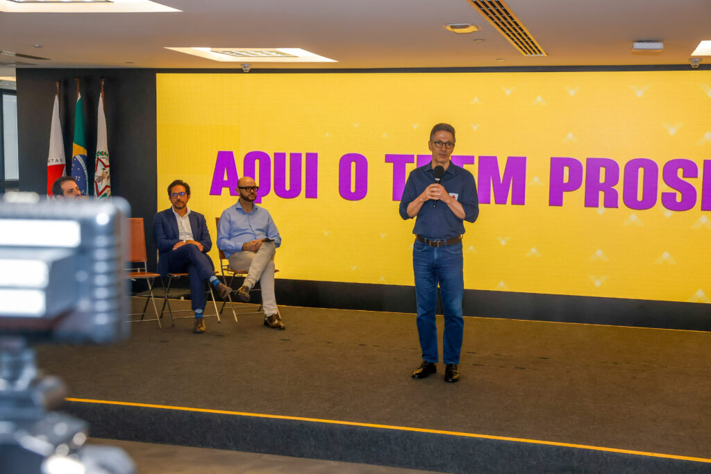 Minas Gerais Investirá R$ 5,1 Bilhões em Escolas Estaduais com Nova PPP Minas Gerais Investirá R$ 5,1 Bilhões em Escolas Estaduais com Nova PPP