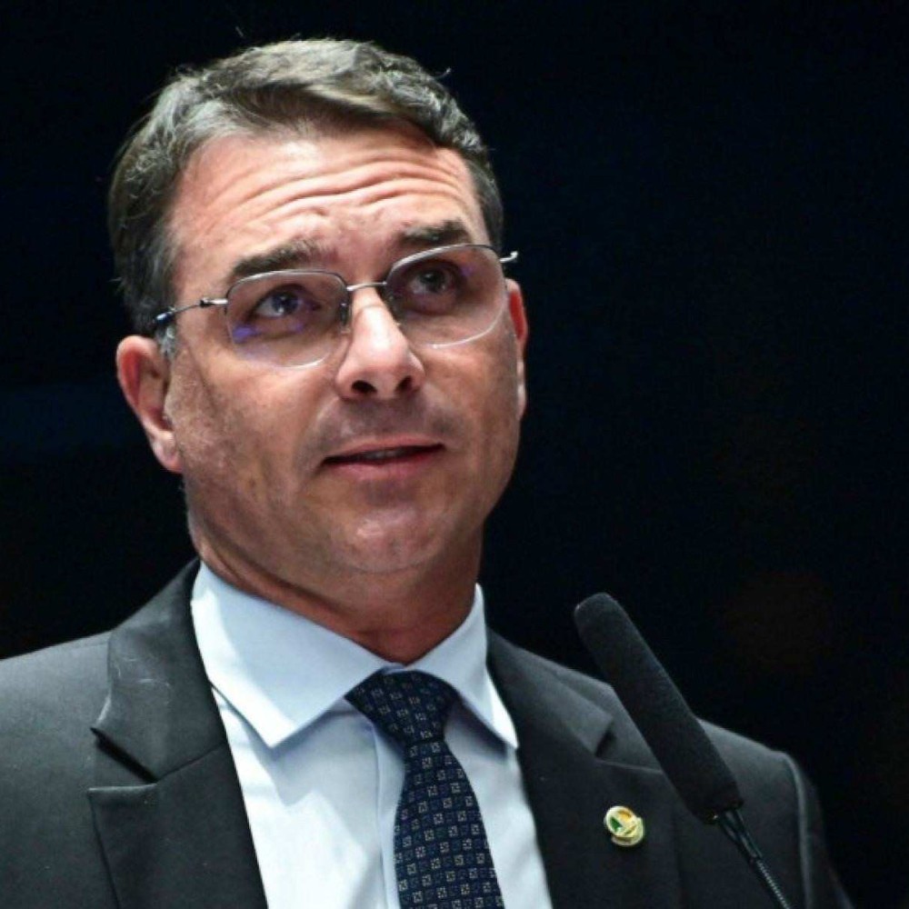 Pesquisa Genial/Quaest Revela Crescimento de Eleitores Independentes para Flávio Bolsonaro Pesquisa Genial/Quaest Revela Crescimento de Eleitores Independentes para Flávio Bolsonaro