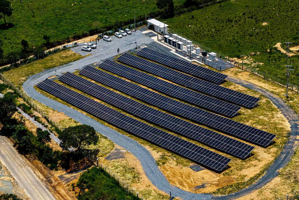 Serra da Saudade: O menor município do Brasil inova com sistema de baterias e garante energia em apagões Serra da Saudade: O menor município do Brasil inova com sistema de baterias e garante energia em apa