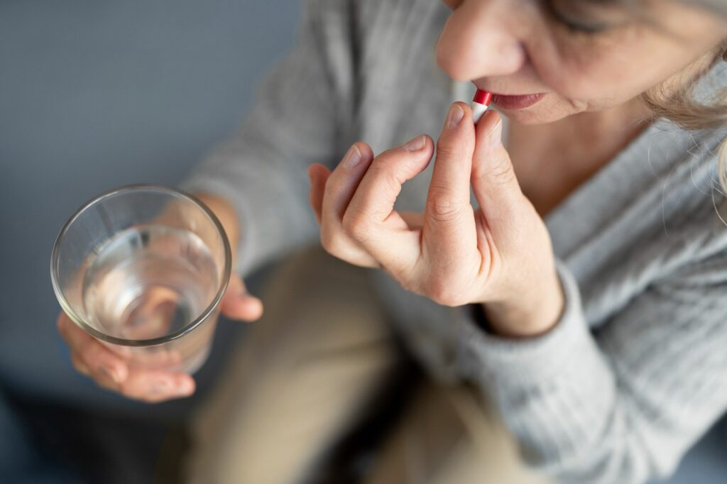 Terapia Hormonal na Menopausa: Análise Revela Não Alteração no Risco de Demência
