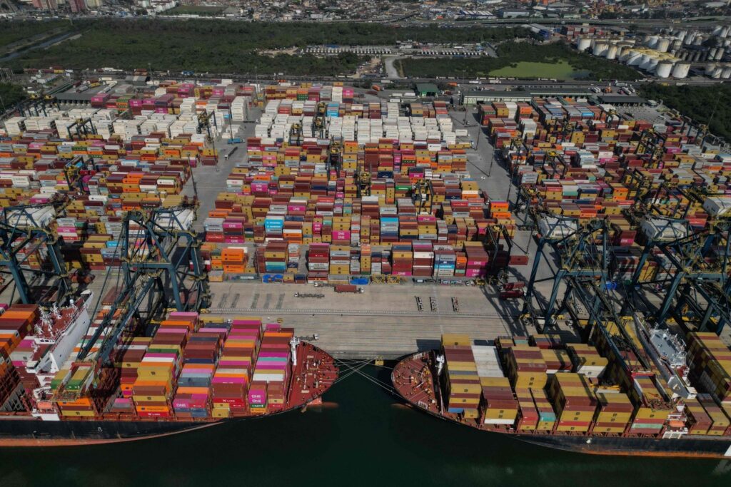 Aumento das Alíquotas de Importação: Riscos e Reflexões para a Economia Brasileira Aumento das Alíquotas de Importação: Riscos e Reflexões para a Economia Brasileira