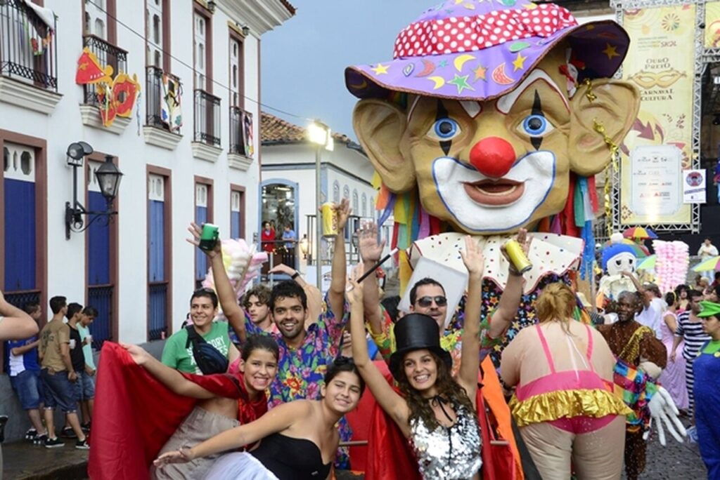 Carnaval da Liberdade 2026: Um Sucesso que Movimentou 450 Municípios em Minas Gerais Carnaval da Liberdade 2026: Um Sucesso que Movimentou 450 Municípios em Minas Gerais