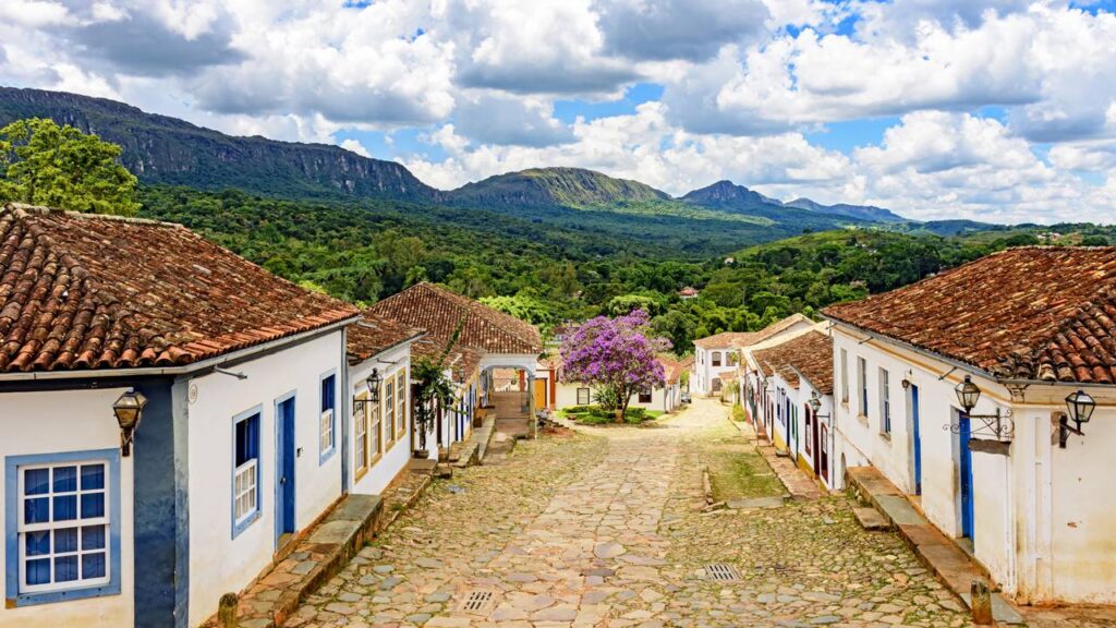 Descubra Tiradentes: O Tour a Pé Reconhecido Entre os 25 Melhores do Mundo Descubra Tiradentes: O Tour a Pé Reconhecido Entre os 25 Melhores do Mundo