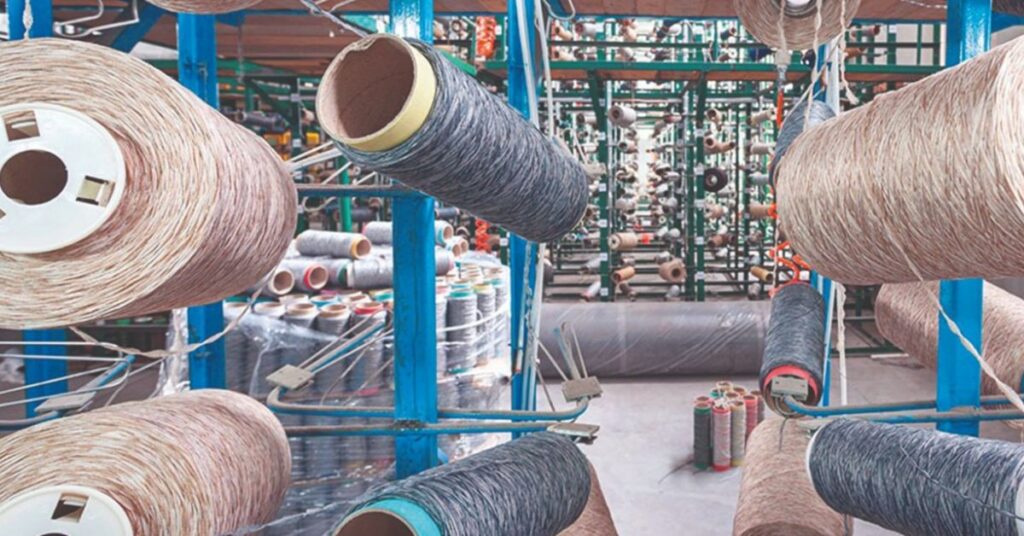 Indústria Mineira Enfrenta Queda de Produção pelo Terceiro Mês Seguida