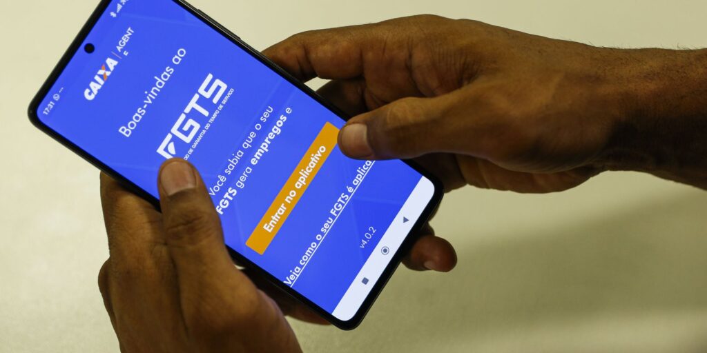 Saque-Calamidade: Trabalhadores de MG já podem solicitar ajuda financeira