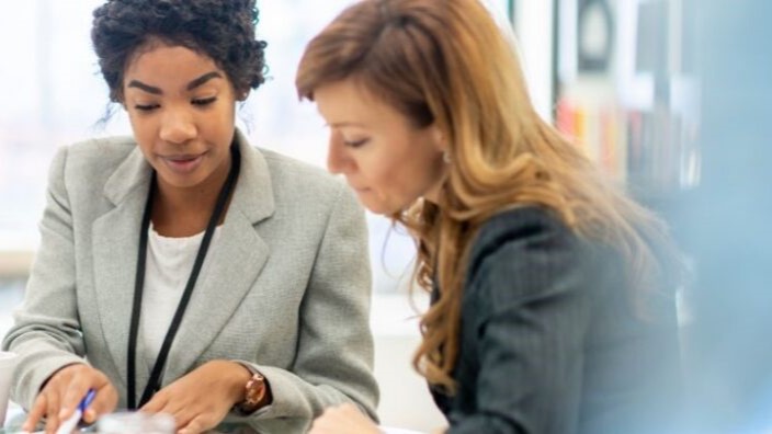 Desigualdade de Gênero: Baixa Presença Feminina em Profissões Tecnológicas em Minas Desigualdade de Gênero: Baixa Presença Feminina em Profissões Tecnológicas em Minas