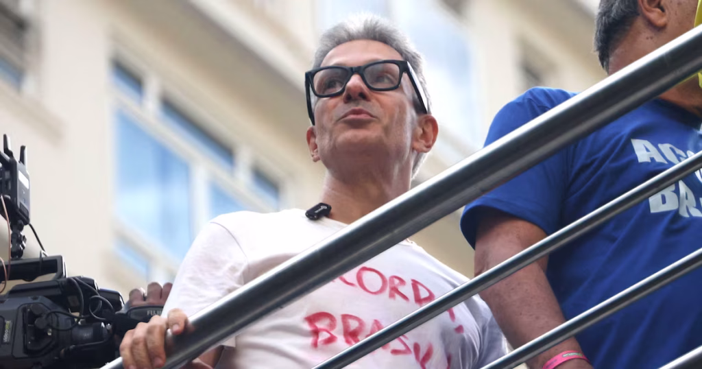 Governador de Minas Gerais em Brasília: Pedido de Impeachment Contra Alexandre de Moraes Governador de Minas Gerais em Brasília: Pedido de Impeachment Contra Alexandre de Moraes
