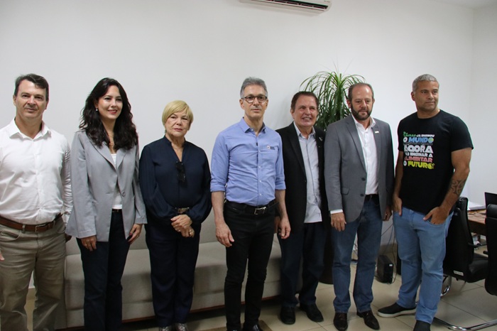 Governador Romeu Zema Visita UFLA e Conhece Centro de Análise de Qualidade da Cachaça Governador Romeu Zema Visita UFLA e Conhece Centro de Análise de Qualidade da Cachaça
