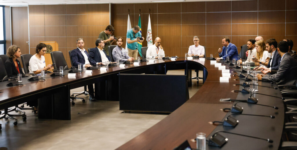 Governo de Minas Avança com Acordo para Linhas 3 e 4 do Metrô da RMBH Governo de Minas Avança com Acordo para Linhas 3 e 4 do Metrô da RMBH