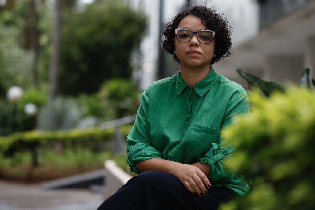 Meninas de 10 a 14 anos realizam mais tarefas domésticas que homens de todas as idades, aponta estudo Meninas de 10 a 14 anos realizam mais tarefas domésticas que homens de todas as idades, aponta estud