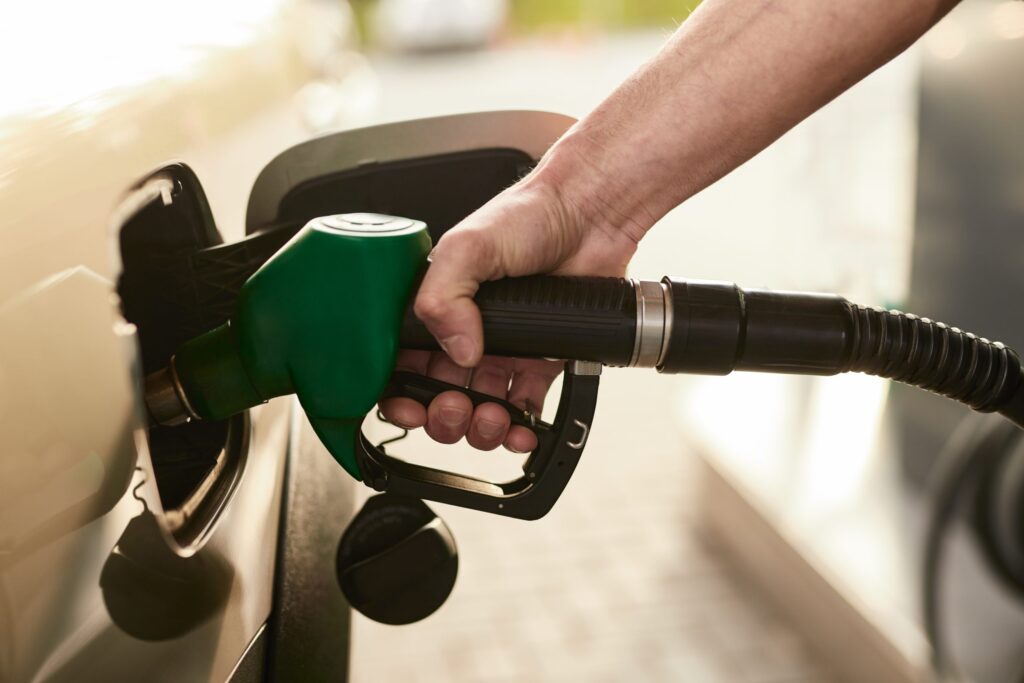 Minas Gerais Implementa Subsídio de R$ 0,60 no Diesel para Enfrentar Alta do Petróleo