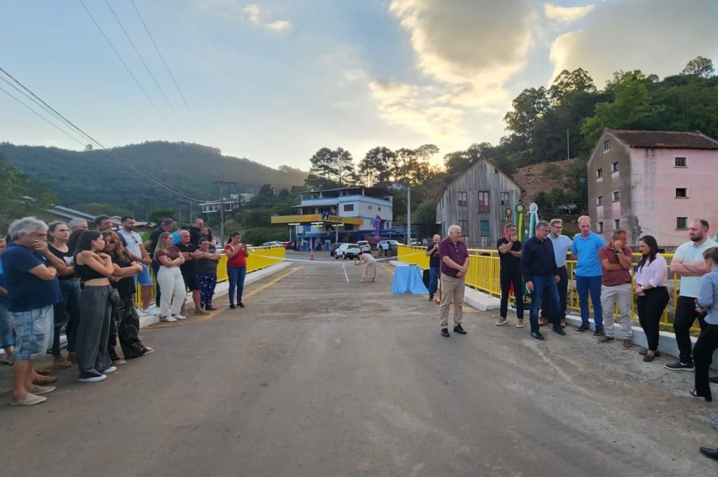 Rio Grande do Sul Avança na Reconstrução com Novas Obras e Moradias Rio Grande do Sul Avança na Reconstrução com Novas Obras e Moradias