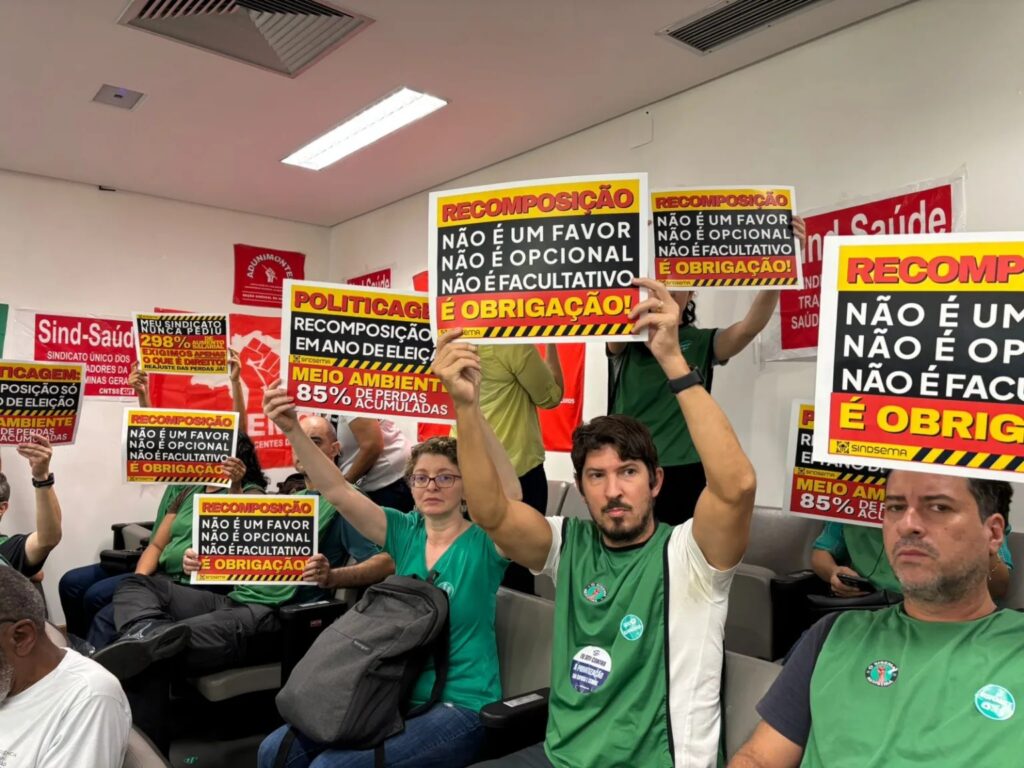 Servidores de Minas Gerais Protestam contra Reajuste Insuficiente na Saúde e Meio Ambiente