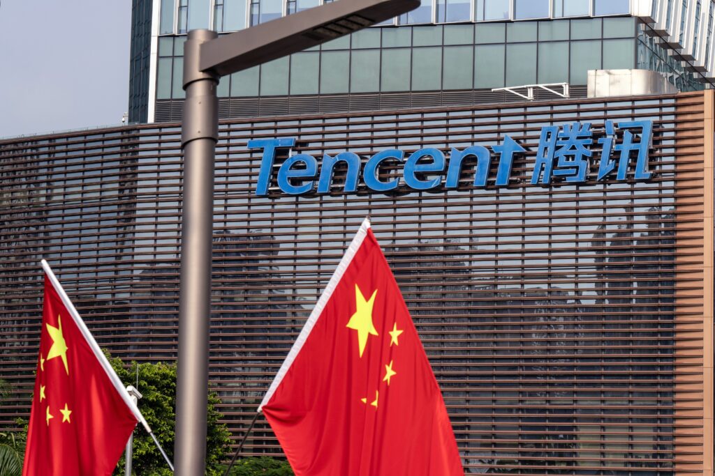Tencent Apresenta ClawBot: Integração Entre WeChat e IA OpenClaw Revoluciona a Comunicação Tencent Apresenta ClawBot: Integração Entre WeChat e IA OpenClaw Revoluciona a Comunicação