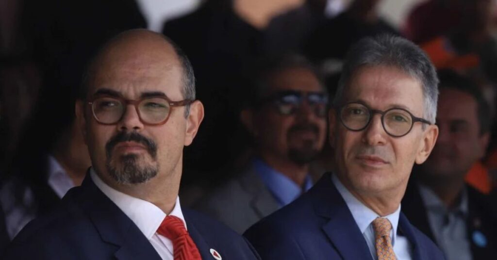 Zema Minimiza Pesquisas Favoráveis a Cleitinho para Governo de Minas Zema Minimiza Pesquisas Favoráveis a Cleitinho para Governo de Minas